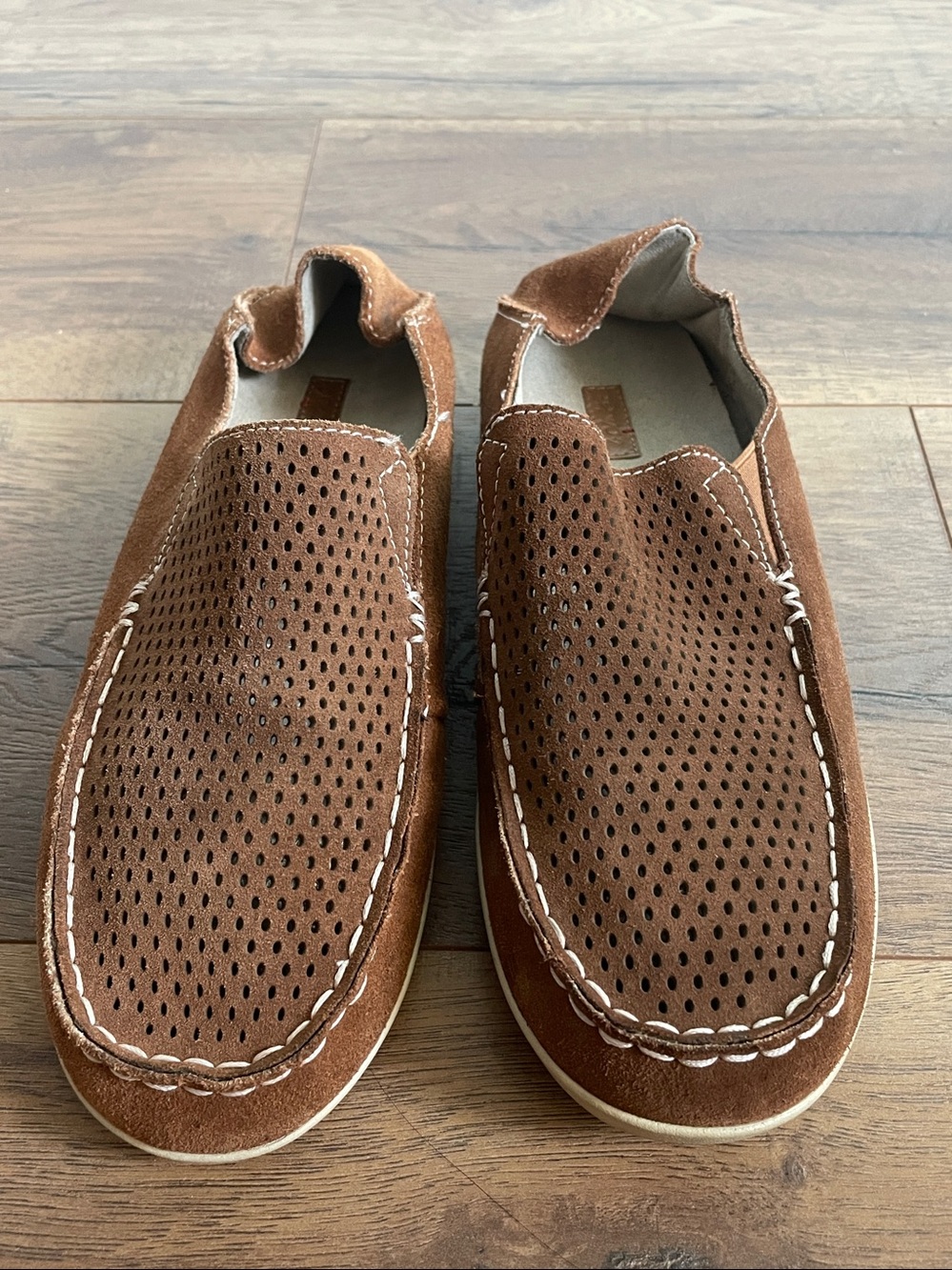 Olukai Women’s Nohea Perf Brown Suede Leather Loafers Size 9 - Picture 3 of 13